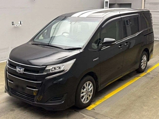 TOYOTA NOAH 2020