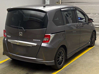 HONDA FREED 2016