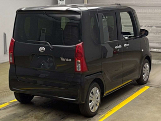 DAIHATSU TANTO 2024
