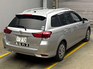TOYOTA COROLLA FIELDER 2015