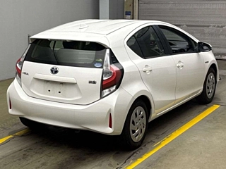 TOYOTA AQUA 2018