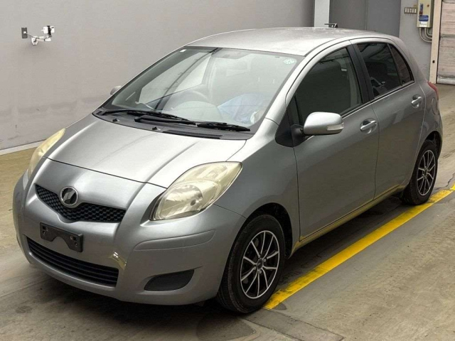 TOYOTA VITZ 2009