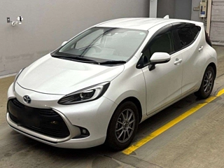 TOYOTA AQUA 2022