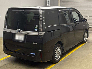 TOYOTA VOXY 2016