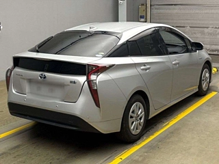 TOYOTA PRIUS 2018