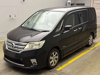 NISSAN SERENA 2013