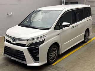 TOYOTA VOXY 2017
