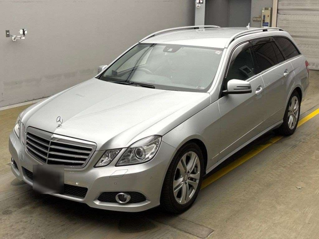 MERCEDES BENZ E CLASS WAGON 2010