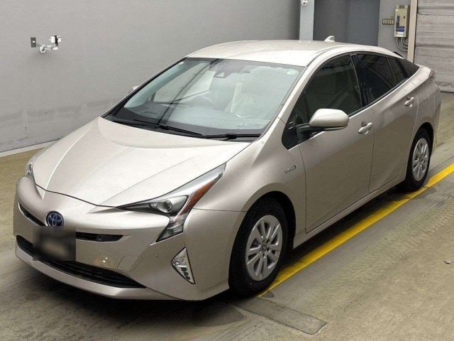 TOYOTA PRIUS 2017