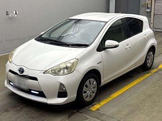 TOYOTA AQUA 2013