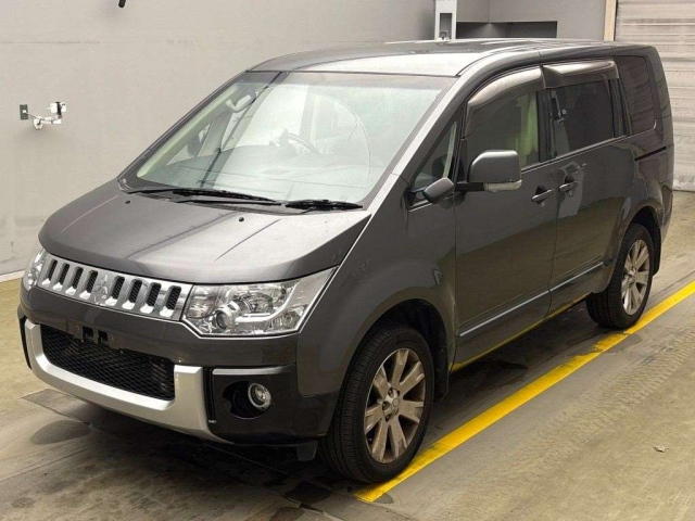 MITSUBISHI DELICA D5 2017