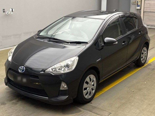 TOYOTA AQUA 2014