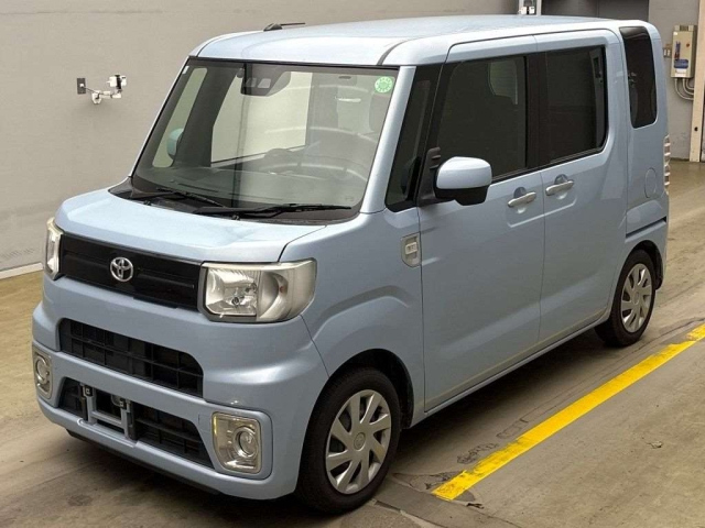 TOYOTA PIXIS MEGA 2018