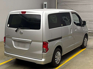 NISSAN NV200 2013