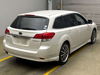 SUBARU LEGACY 2010