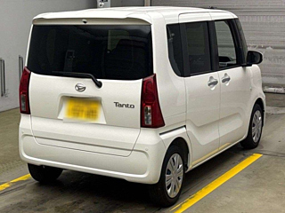 DAIHATSU TANTO 2024