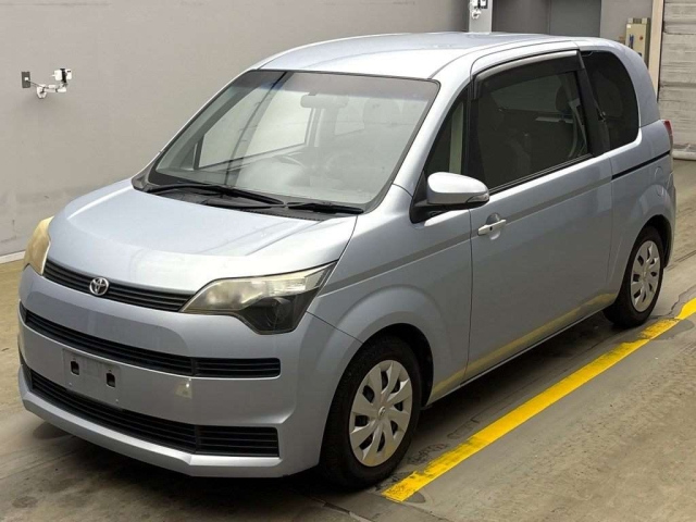 TOYOTA SPADE 2012
