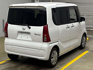DAIHATSU TANTO 2022