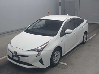 TOYOTA PRIUS 2017
