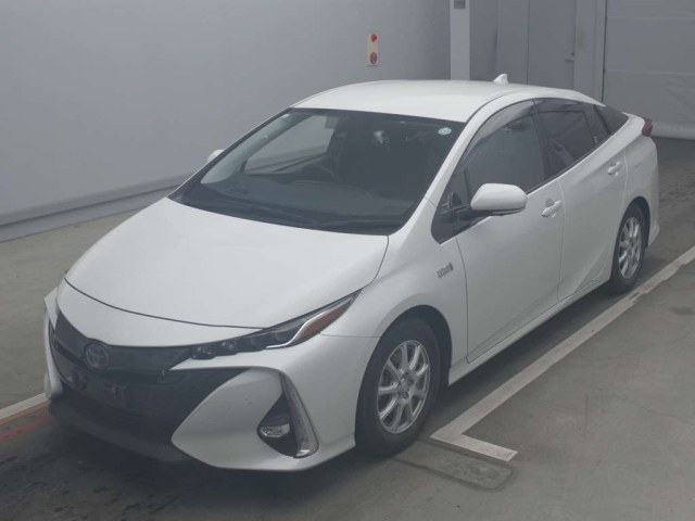 TOYOTA PRIUS PHV 2020