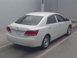 TOYOTA PREMIO 2017