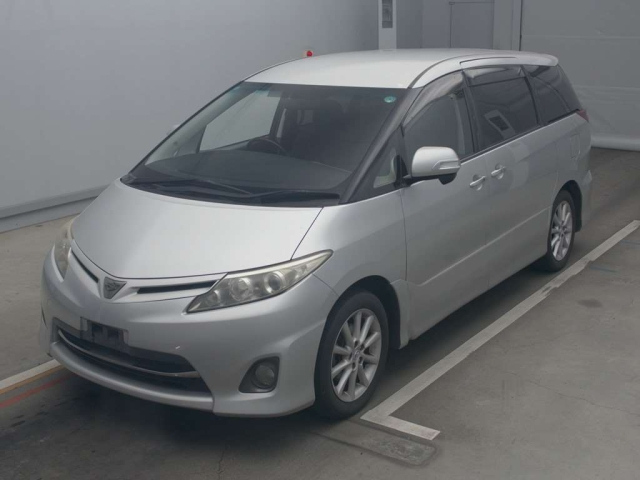 TOYOTA ESTIMA 2010