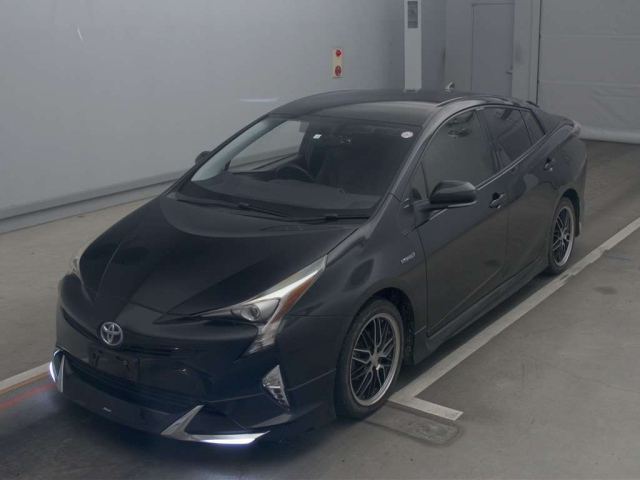 TOYOTA PRIUS 2016
