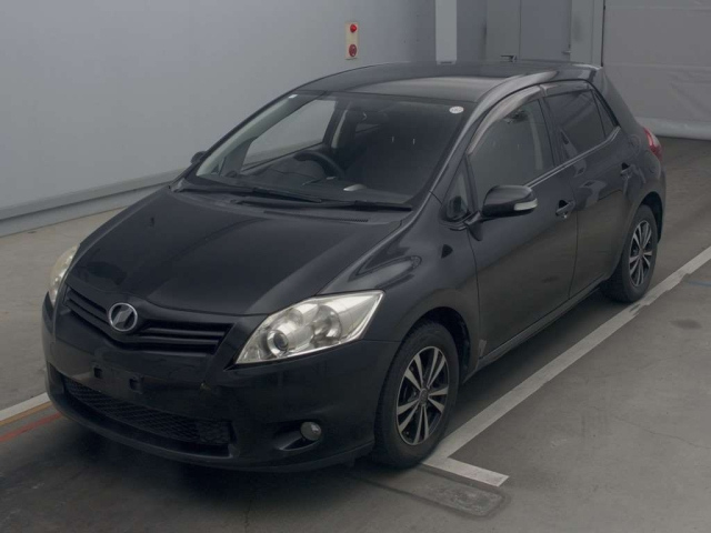 TOYOTA AURIS 2010