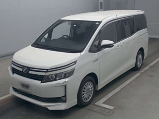 TOYOTA VOXY 2014