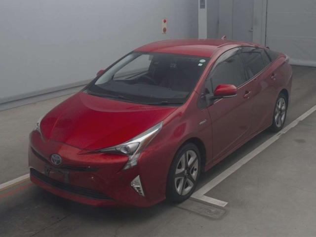 TOYOTA PRIUS 2016