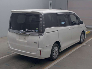 TOYOTA VOXY 2014