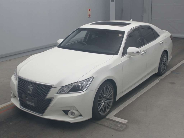TOYOTA CROWN 2013