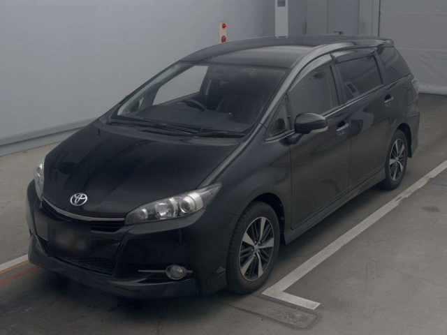 TOYOTA WISH 2014