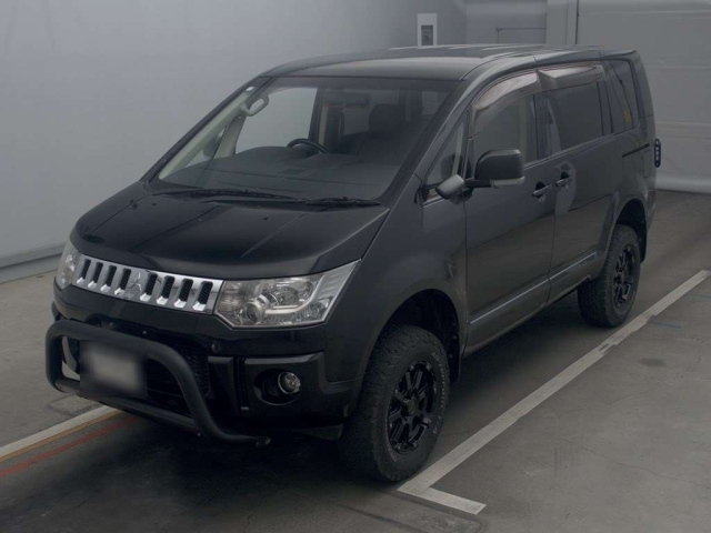 MITSUBISHI DELICA D5 2016