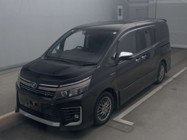 TOYOTA VOXY 2016