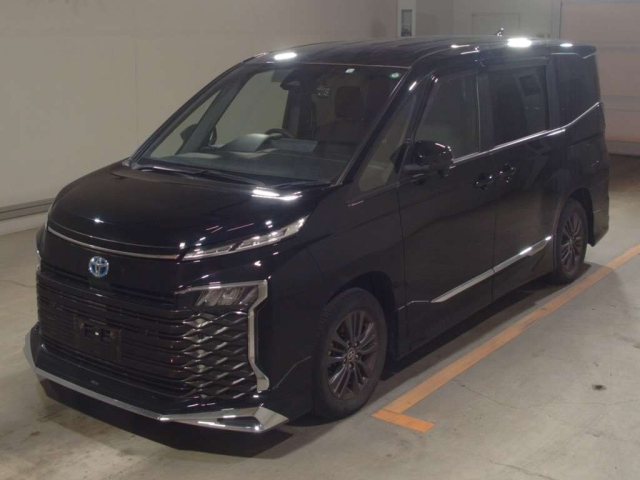 TOYOTA VOXY 2022