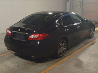 NISSAN FUGA 2010