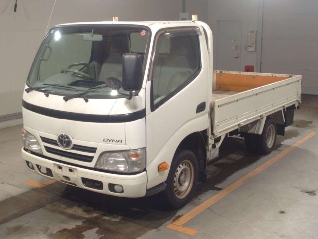 TOYOTA DYNA 2014