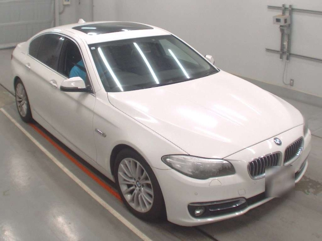 BMW 5 SERIES 2015