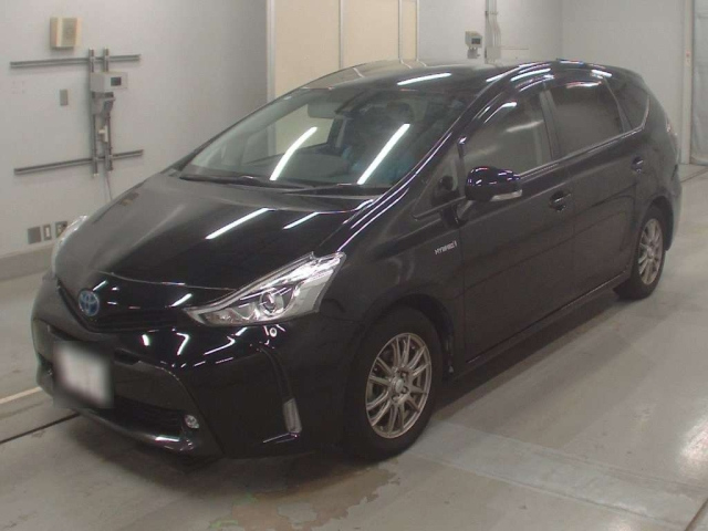 TOYOTA PRIUS ALPHA 2018