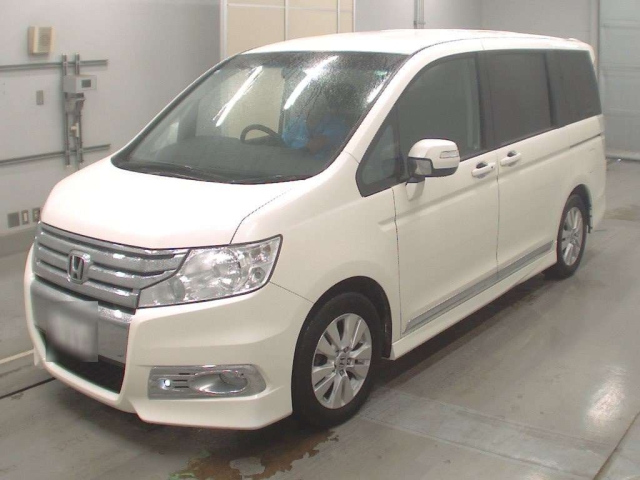HONDA STEP WAGON 2011