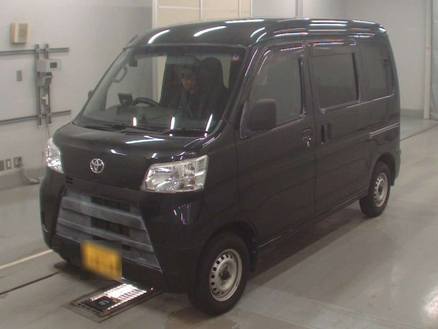 TOYOTA PIXIS VAN 2019