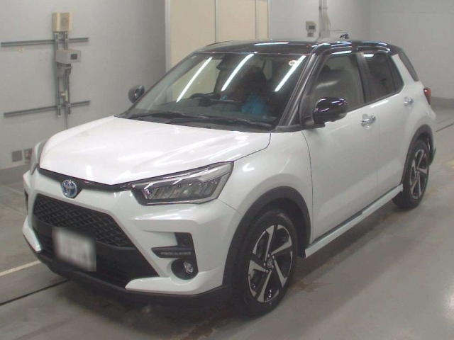 TOYOTA RAIZE 2025