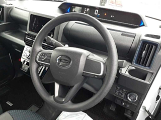 DAIHATSU TANTO 2024