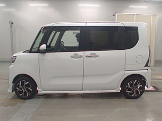 DAIHATSU TANTO 2024
