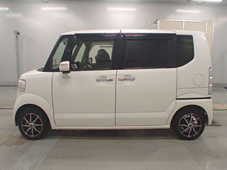 HONDA N BOX 2017
