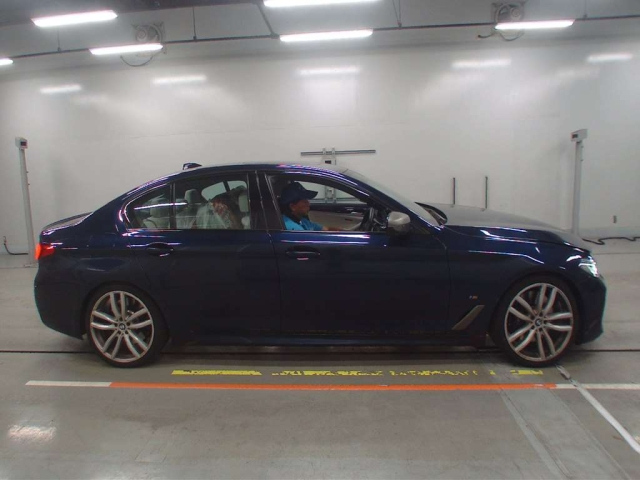BMW 5 SERIES 2022