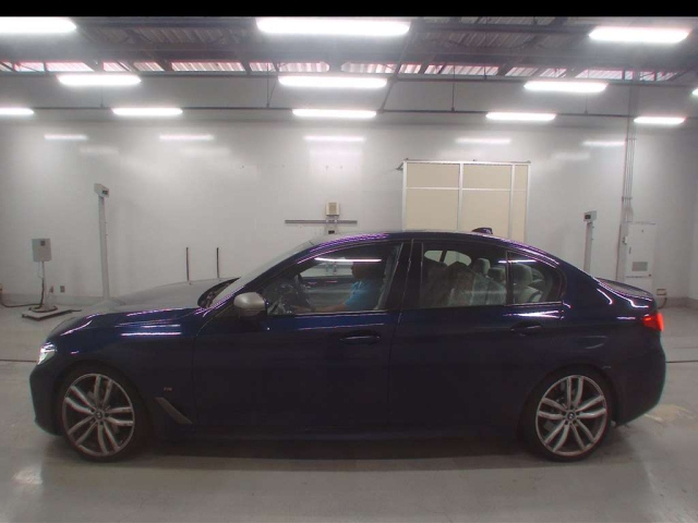 BMW 5 SERIES 2022