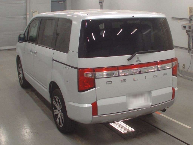 MITSUBISHI DELICA D5 2024