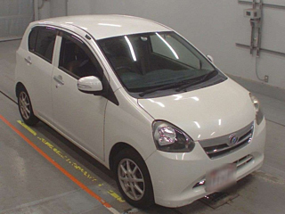 DAIHATSU MIRA E S 2012